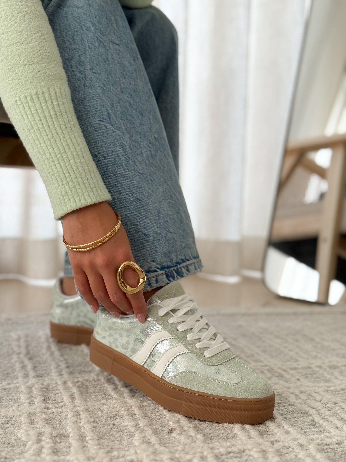 ELARA Platform Sneakers – Mint Green
