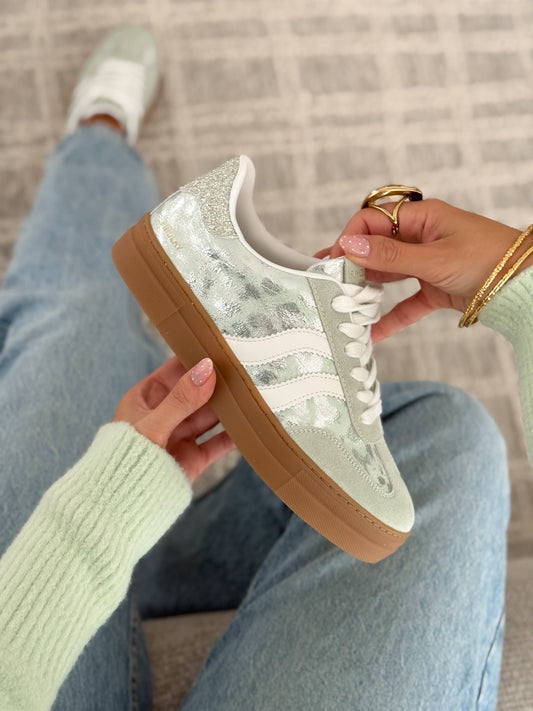 ELARA Platform Sneakers – Mint Green